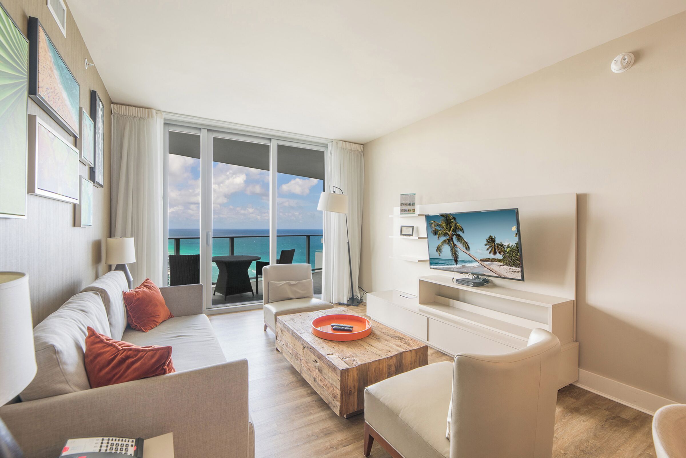 2 Bdrm Oceanview Beachfront Property At The Hyde With Pool And Beach Service