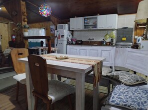 Ruokailu