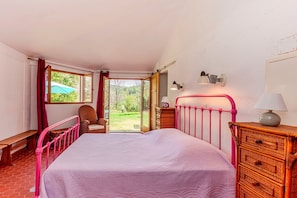 5 bedrooms, iron/ironing board - L'Améthyste - Maison avec piscine (Salernes)