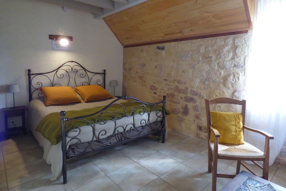 Comfort Room, Multiple Beds, Private Bathroom, Garden View (CARPE DIEM)