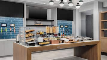 Free daily buffet breakfast