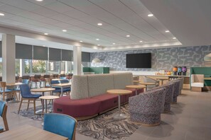 Lobby - Home2 Suites By Hilton Sanford Orlando North (Sanford)