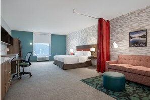 Pillowtop beds, in-room safe, desk, iron/ironing board - Home2 Suites By Hilton Kokomo (Kokomo)