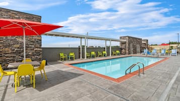 Seasonal outdoor pool
