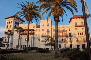 Exterior - Beachside Retreat-Courtyard Villa~Beachside by RedAwning (St. Augustine Beach)