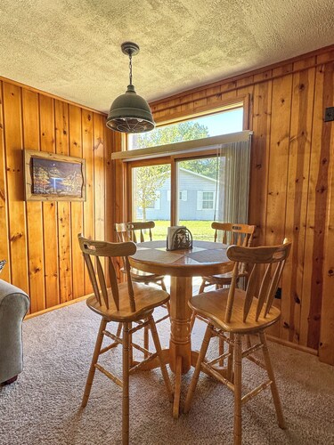 Rocky Racoon's Rustic Retreat at Sage Lake!  Dock slip & tons of fun await!!