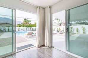 Interior - Neptune's Nest Enjoy the View, Sun and Peace! (Palm Springs)