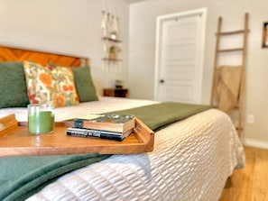 3 bedrooms, desk, iron/ironing board, travel cot