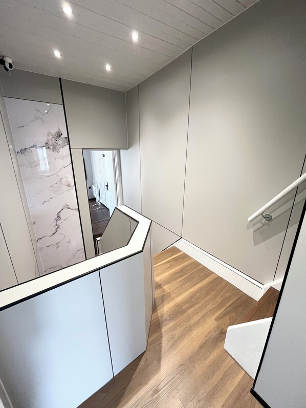 Interior - OYO Welsh Holiday Accommodation - Modern Stay (Pembroke Dock)