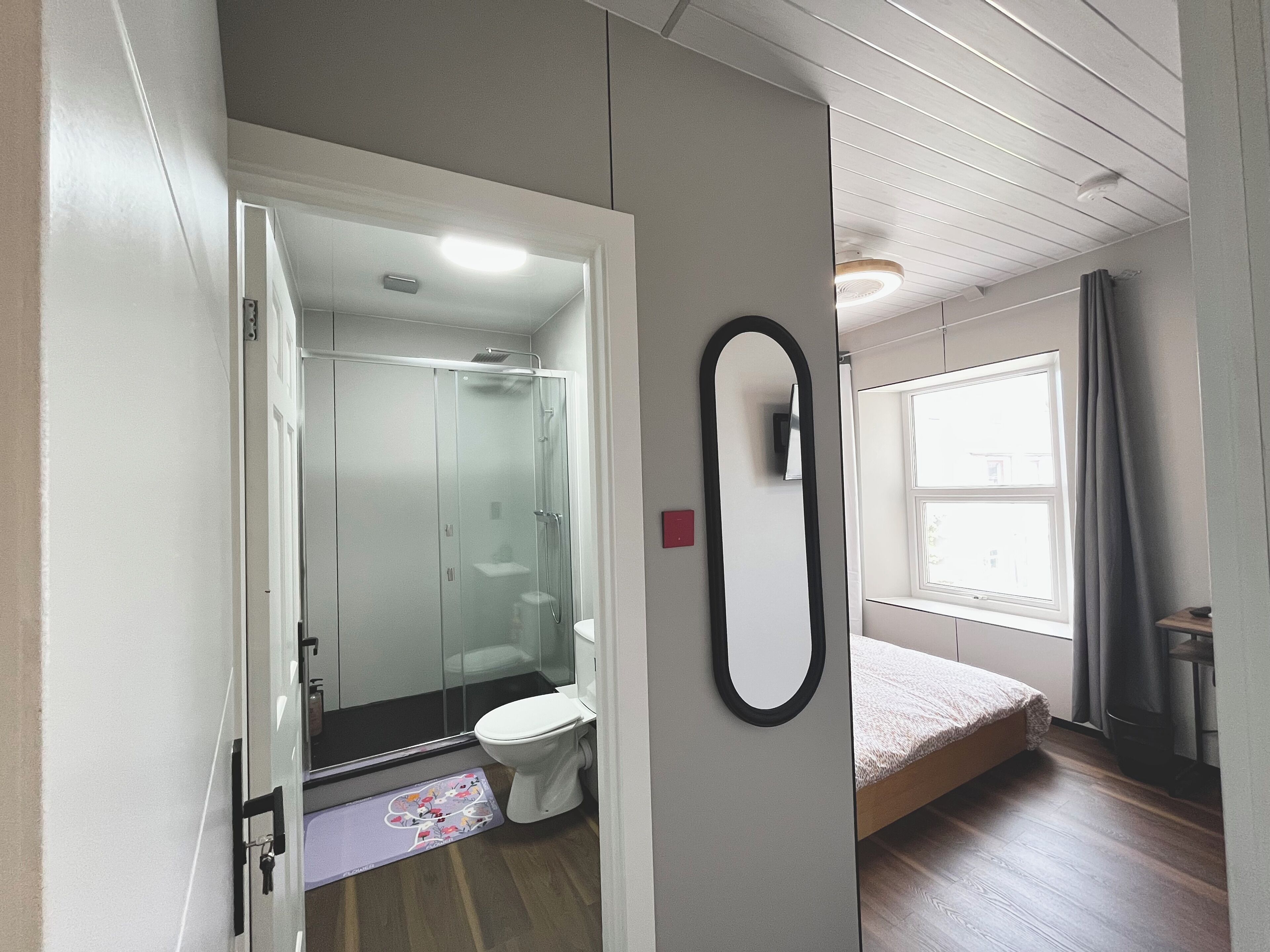 Compact Double Room | Bathroom