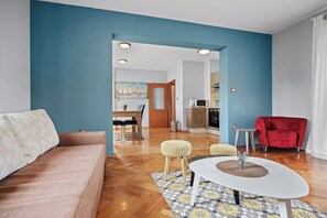 TV - Seafront Apt, Tastefully Furnished - Neda Smilje (Kampor)