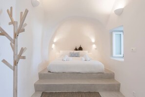 1 bedroom, in-room safe, iron/ironing board, free WiFi