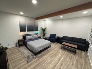 1 chambre, fer et planche Ă repasser, Wi-Fi, draps fournis