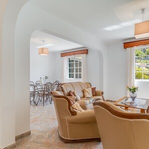 House | 2 bedrooms - Familia Teixeira House by Atlantic Holiday (Calheta)