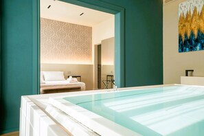 Hochwertige Bettwaren, Daunenbettdecken, Pillowtop-Betten, Minibar