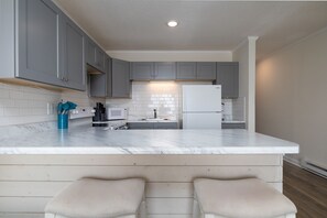 Fridge, microwave, oven, stovetop - Beach | Balcony| Sun | Oceanfront Condo- Sandpiper (North Topsail Beach)