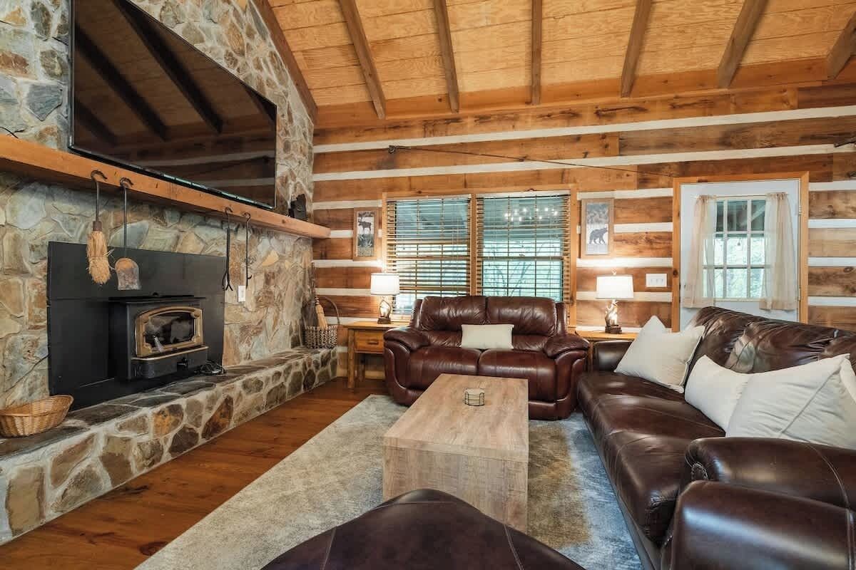 TV, fireplace, offices