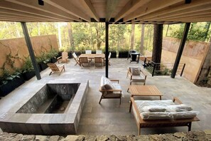 Outdoor dining - Cabaña Cedro, alojamiento boutique en Avándaro (Valle de Bravo)
