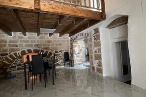 Dining - 1 Bedroom Private vacation home in Mesagne (Mesagne)