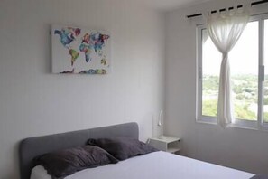 2 多间卧室、WiFi、床单