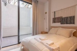 2 bedrooms, WiFi, bed sheets