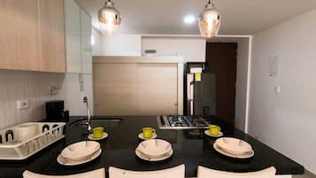 Family Apartment, Mountain View | Private kitchen