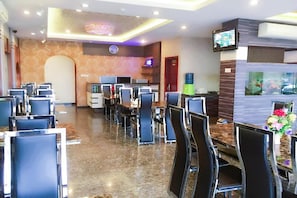 Dining - De Best Hotel (Batam)