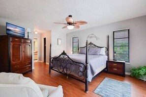 3 dormitorios, cuna de viaje, Internet y ropa de cama