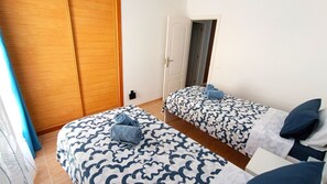 2 Schlafzimmer, Bügeleisen/Bügelbrett, Reisekinderbett, kostenloses WLAN
