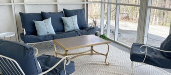 70's Boho Hideaway - Park/Ride - 10 Marinas within 15 Miles!