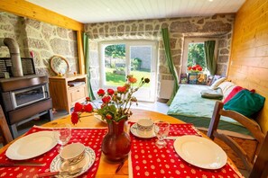 Interior - Chez Florence et Alain (PAULHAC-EN-MARGERIDE)