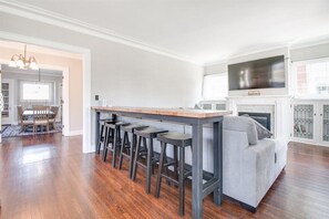 Interior - Beautiful Historic Henry Jacoby Residence
 (Hamilton)