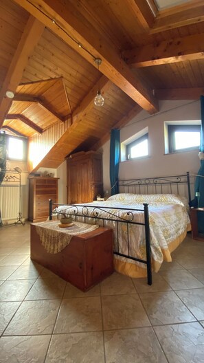 1 soverom, strykejern/-brett, wi-fi og sengetøy