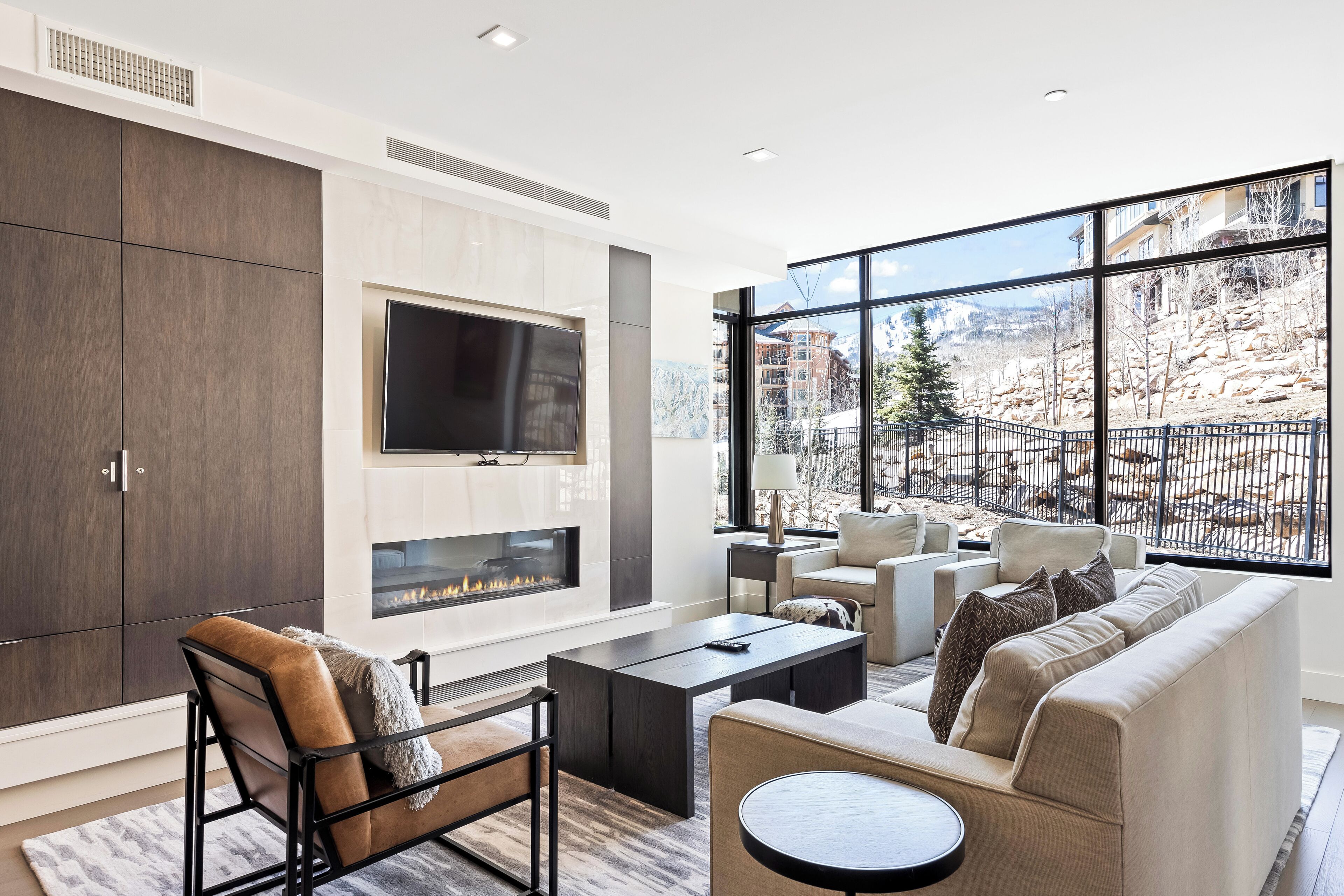 Smart TV, lareira, pebolim