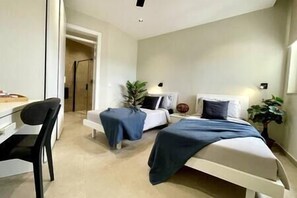 3 多间卧室、熨斗/熨衣板、WiFi、床单