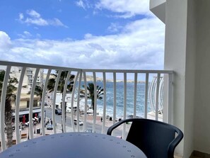 Property grounds - FL9 3BR Bugibba Seafront LUX Apartments (Saint Paul's Bay)
