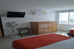 1 bedroom, free WiFi, bed sheets