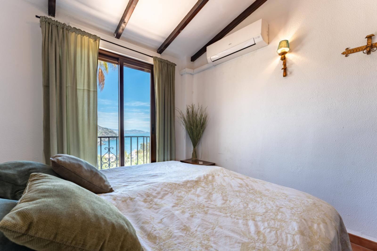 5 chambres, Wi-Fi, draps fournis