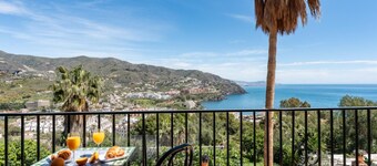 ct 269 gr   faro's sun, beach & more in almuñecar