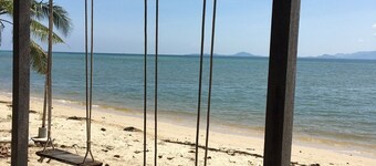 Slumber Party Koh Phangan Beach