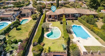 Carrubo Oasis - elegant two-level villa