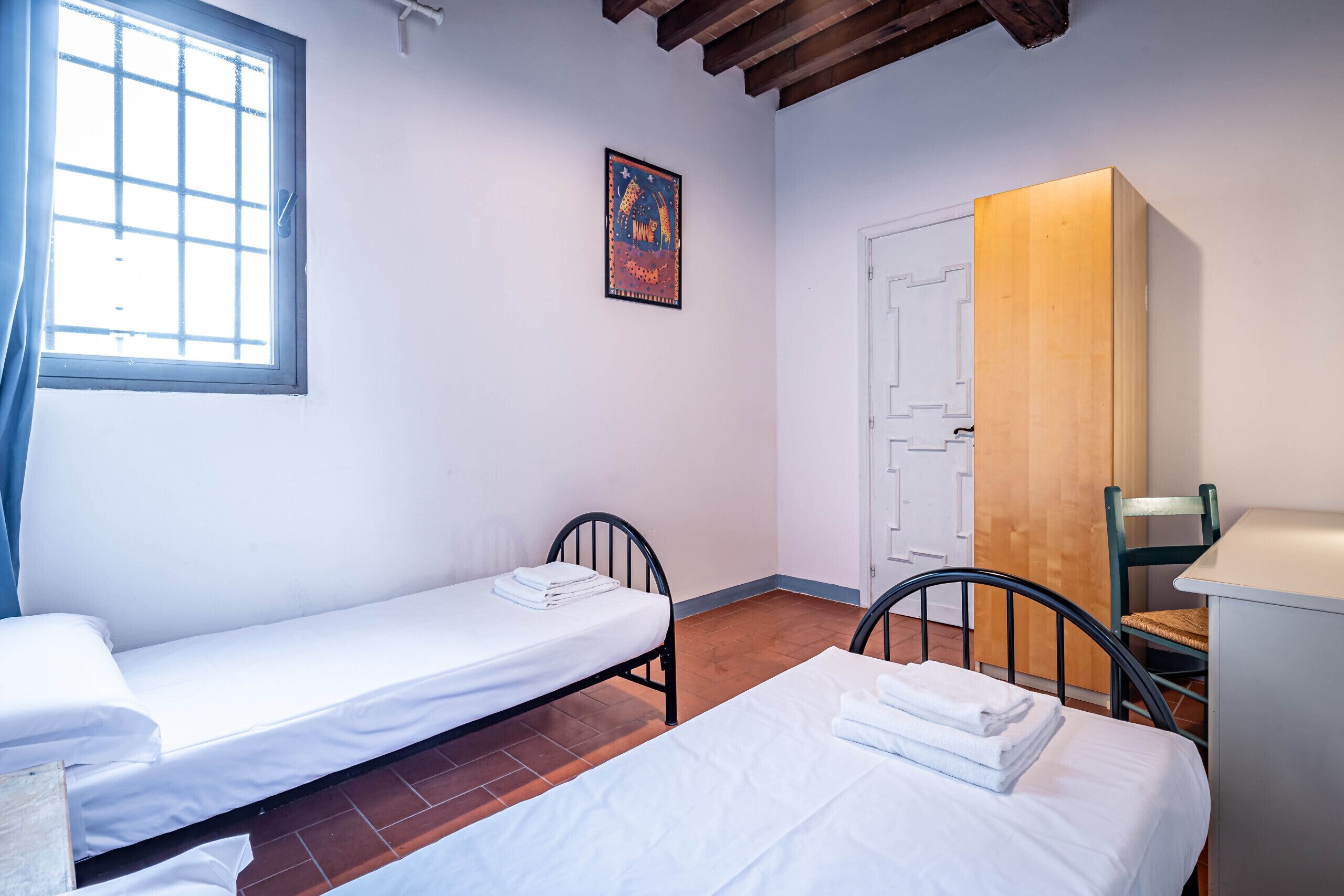 3 bedrooms, iron/ironing board, travel cot, free WiFi