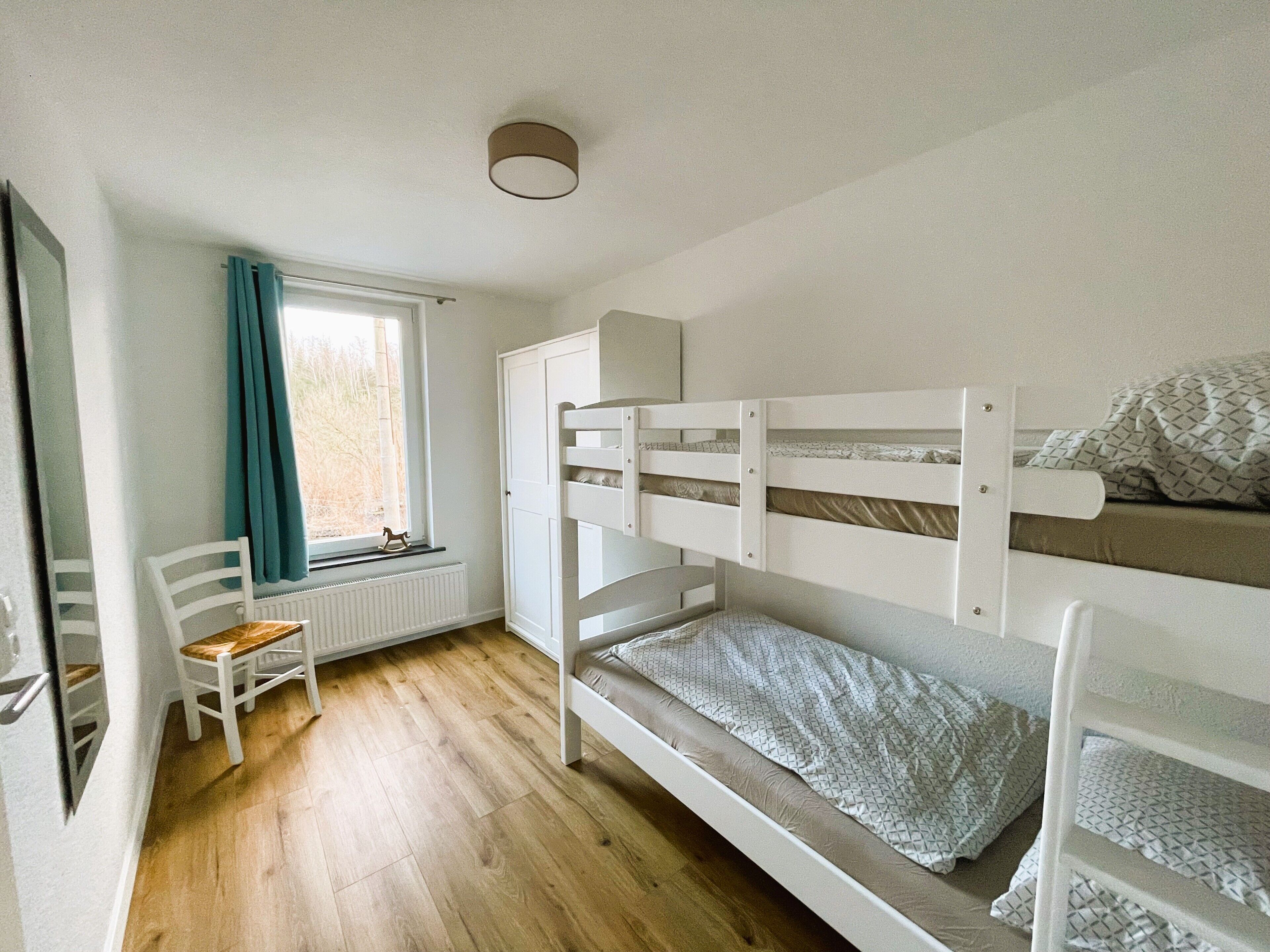3 slaapkamers, reisbedje, gratis wifi, beddengoed