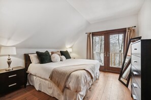 4 sovrum, strykjärn/strykbräda, gratis wi-fi och sängkläder
