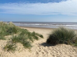 Tæt på stranden