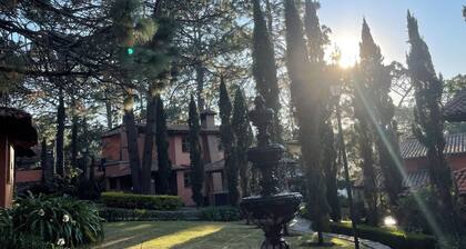 Wisteria Cabaña 100% de Lujo con Amplios Jardines