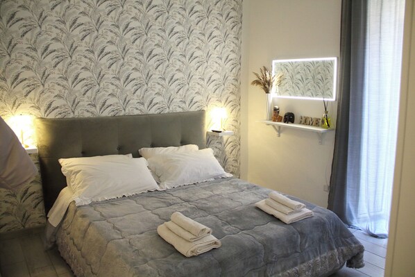 1 bedroom, WiFi, bed sheets