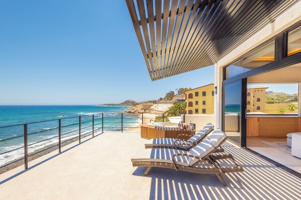 Panoramic Penthouse | Beach/ocean view