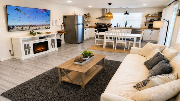 Smart TV, fireplace, video games