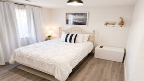 4 bedrooms, iron/ironing board, free WiFi, bed sheets